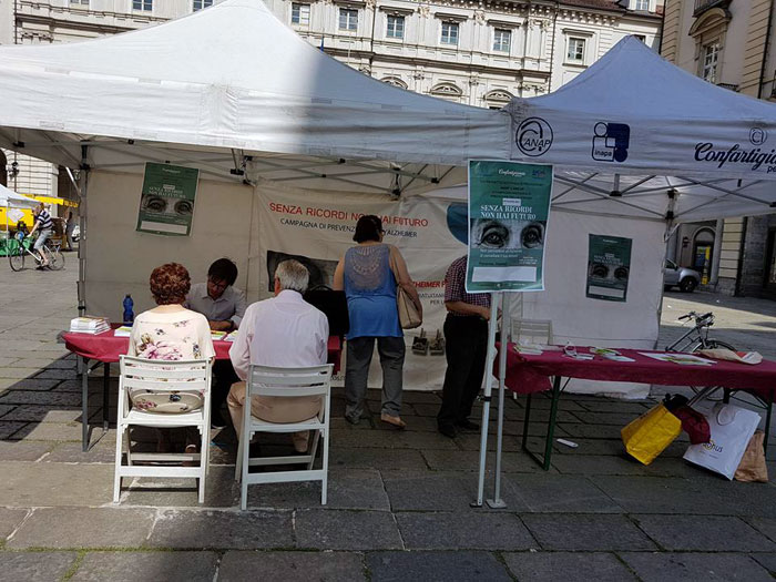 Giornata Alzheimer in Piazza Palazzo di Città a Torino