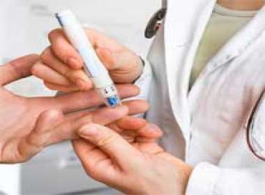 Diabete: i campanelli d’allarme da non sottovalutare. Come prevenire e come curarla