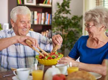 Alimentazione nella terza età: cosa includere in una dieta equilibrata