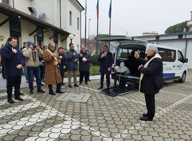 Confartigianato per la solidarietà: donato un pulmino attrezzato alla rete magica