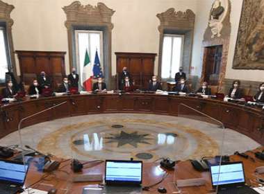 Approvato dal Governo l’aggiornamento del DEF. Prevista la riforma della non autosufficienza