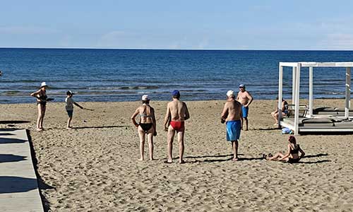 famiglia spiaggia peschici