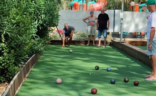 partita-a-bocce-tra-soci