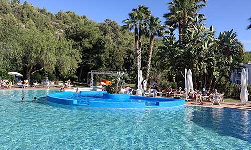 piscina valtur peschici