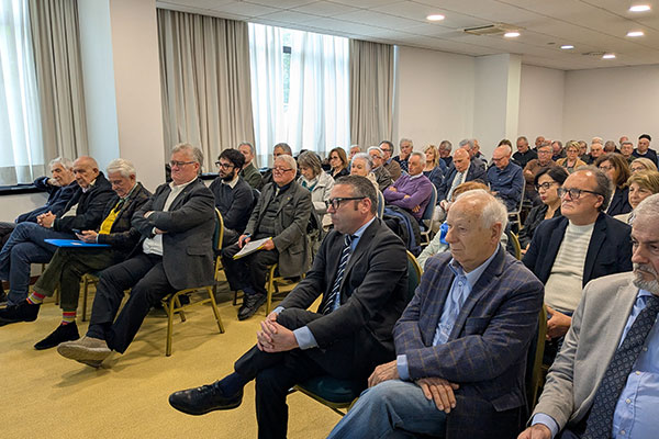 platea convegno cupla marche
