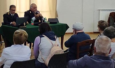 polizia di stato sicurezza più sicuri insieme anziani