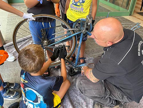 riparare una bicicletta