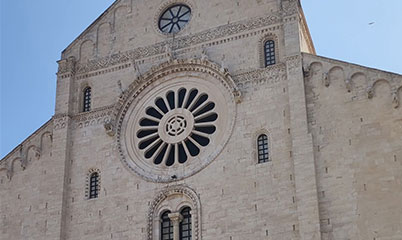 Bari vecchia e i rosoni con una visita guidata d'eccezione