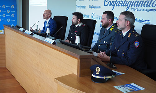 tavolo relatori convegno sicurezza a bergamo